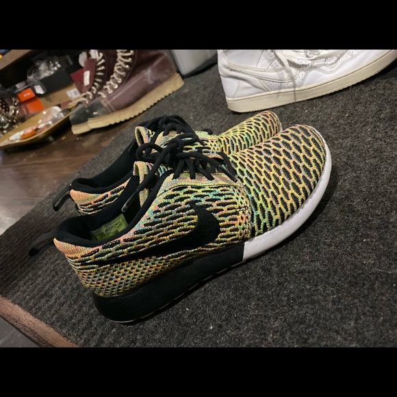 Men’s and women’s shoes - Picture 4 of 16